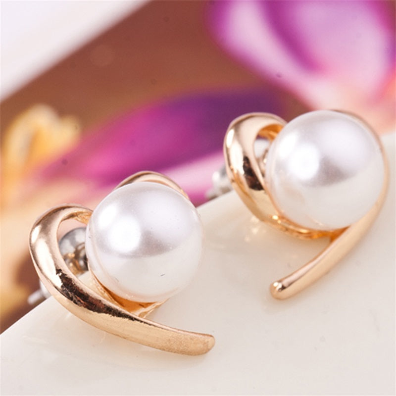 European And American Style Love Pearl Earrings