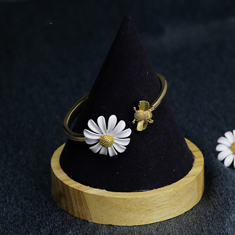 Small daisy flower earrings earrings ring bracelet necklace