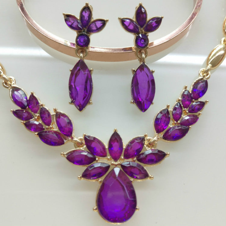 New European and American Jewelry Set Gold-plated Earrings Necklace Two-piece Explosion Crystal Necklace